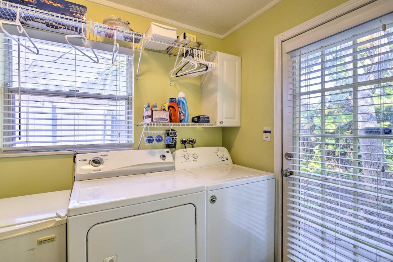 Cape Canaveral Cottage With Hot Tub Walk To Beach Exterior photo