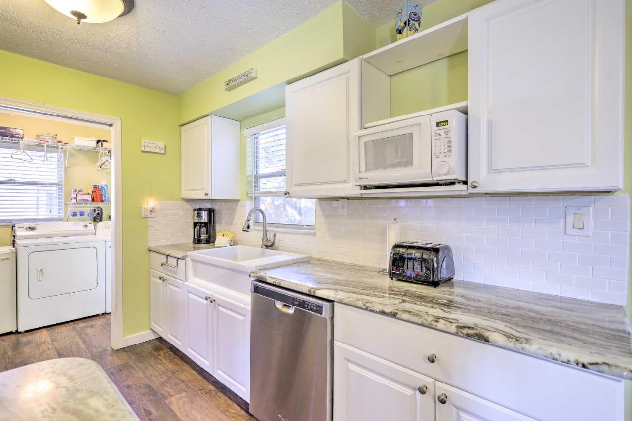 Cape Canaveral Cottage With Hot Tub Walk To Beach Exterior photo